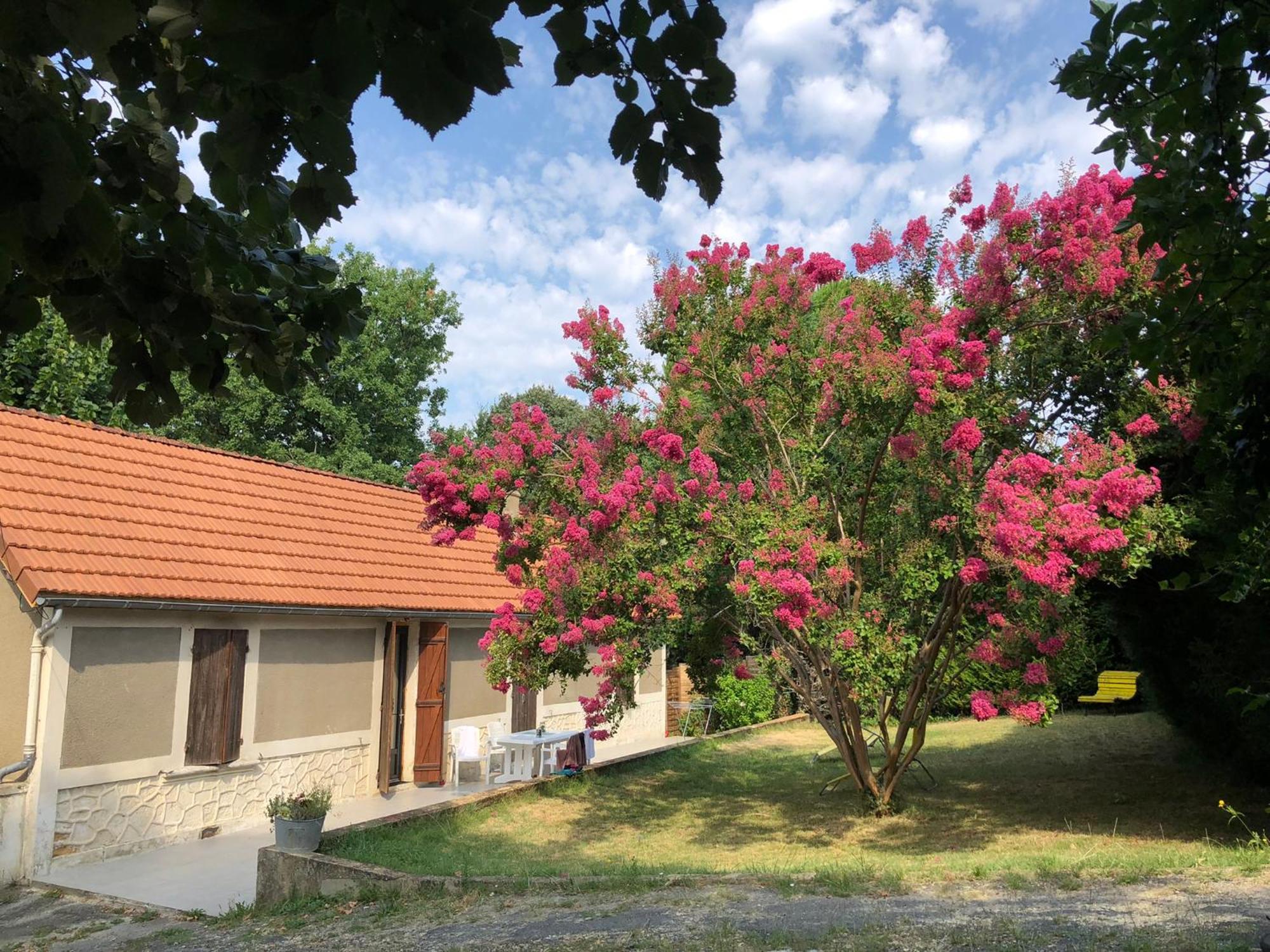 Au Lilas Rose Maison Entre Campagne Et Village Belvès Zewnętrze zdjęcie